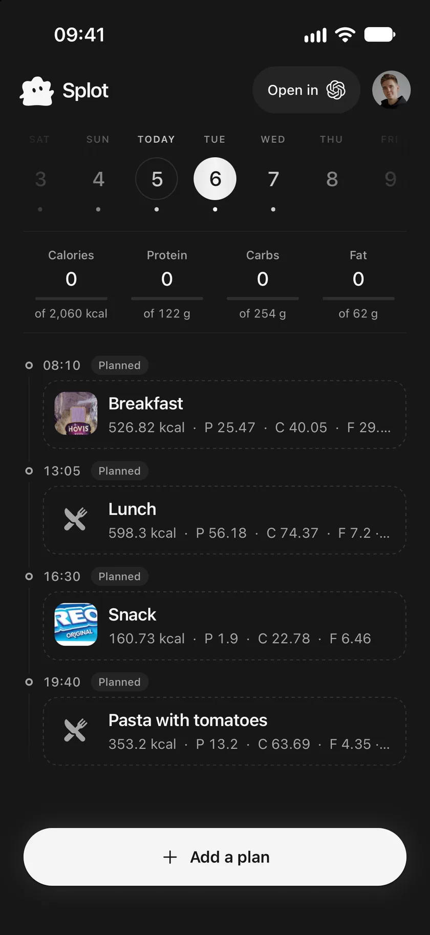 A day of planned meals: breakfast, lunch, a snack and dinner, each with a dashed outline and a Planned label, the totals at zero, and Add a plan at the bottom.